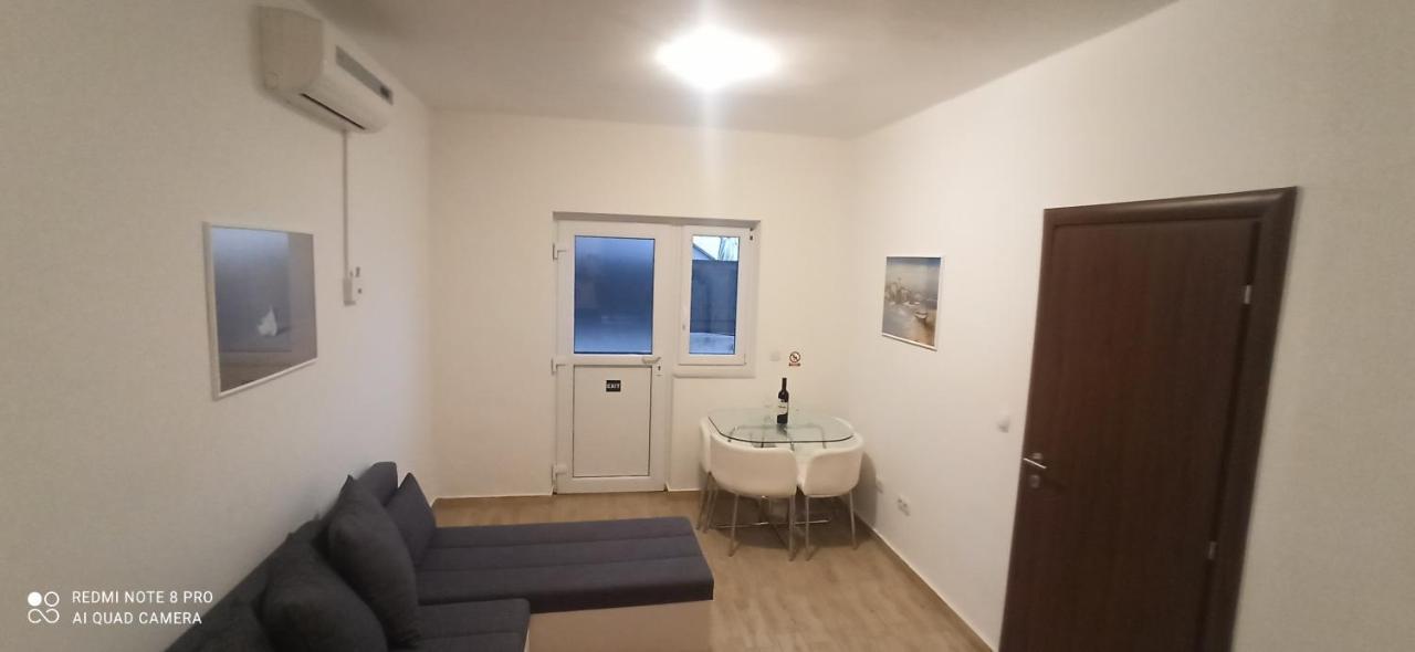 Apartment On The Beach Lokva Rogoznica Esterno foto